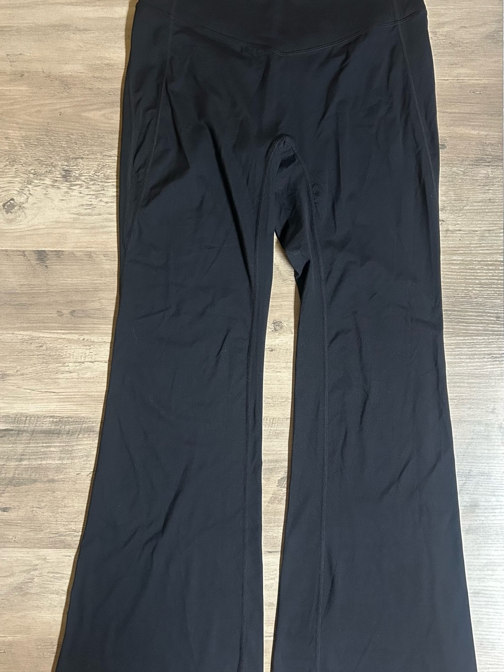 HALARA UltraSculpt Black Boot-Cut Flare Yoga Pants
